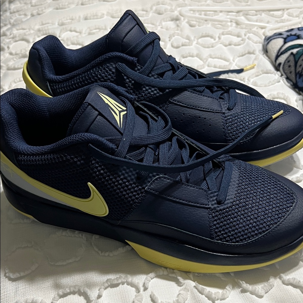 Nike Men's Dark Blue and Yellow Athletic Shoes - Brand New (never worn)